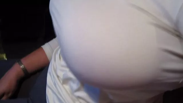 Una giovane ragazza, bionda, bastone per una lesbica matura, baciare e accarezzarla, e lei ha preparato una figlia, nonna, grandi tette, grande per penetrare una giovane video hard hd gratis figa