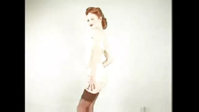 Non puoi ignorare una ragazza, sexy bionda con grandi videoporno hd tette, ma hai bisogno di scopare