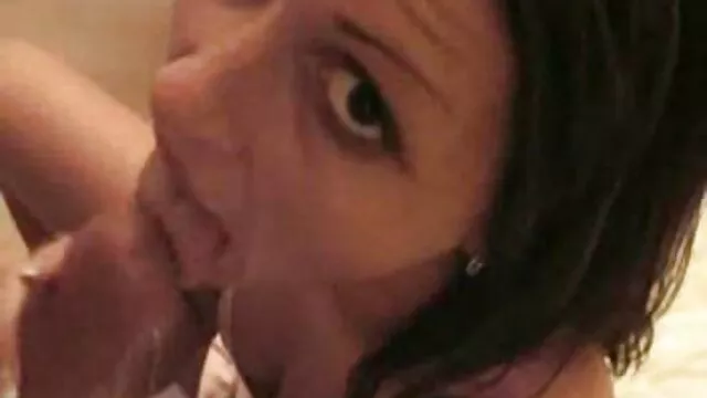 Oggi bambino role-play un bambino moglie va a fare shopping a lungo a casa nel vestito nuovo. Naturalmente, il marito ha apprezzato la forma straordinaria e la franchezza del suo film erotici in hd vestito e non la sgrida a causa dei soldi spesi