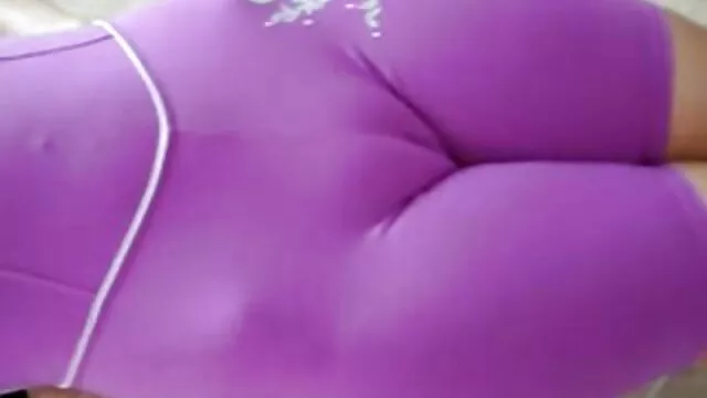 Un uomo maturo scopa una giovane bionda figlia la sua padrona massaggi porno in hd