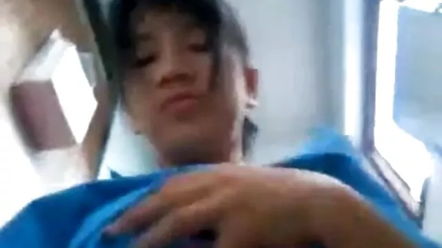 Phat culo bruna diamond kitty videoporno hd gratis succhia un amico sotto il tavolo con la mamma