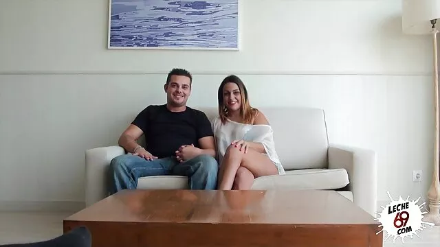 Una giovane ragazza dà film porno free hd un grande pompino al suo fidanzato e abilmente in sella a un cazzo