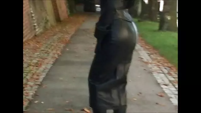 Blondie Stacy è scopata da due grasso cazzi e noi porno hd è davvero strappato a parte