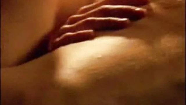 Nuovo trattamento videoporno in hd medico sborrata sulle sue grandi tette