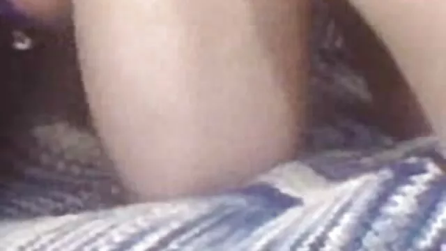Ragazza è mama fute baiatu portato in cantina, legato e scopata duro in anale