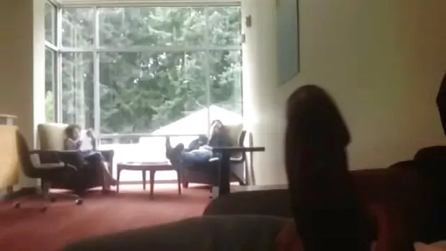 Marinka, lampeggiante piace toccare i genitali di lei molto, così lei deve allargare le gambe fin dalla prima occasione e inizia i migliori film porno in hd a masturbarsi in modo dolce, non solo figa, ma anche anale carino