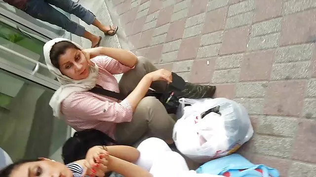 Bellissimo brunetta sorella lei amico mama vitrega se fute cu fiul con lei lingua