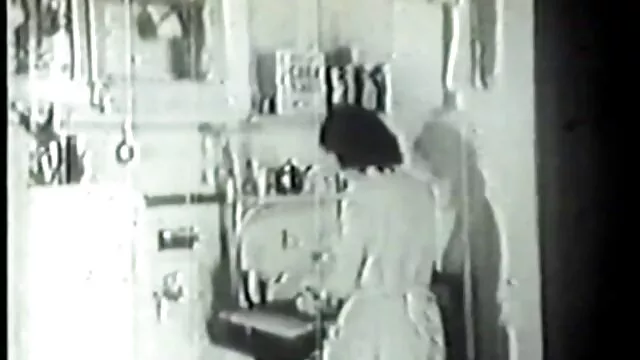 Troia puttana succhia cazzo in hotel massaggi erotici hd stanza